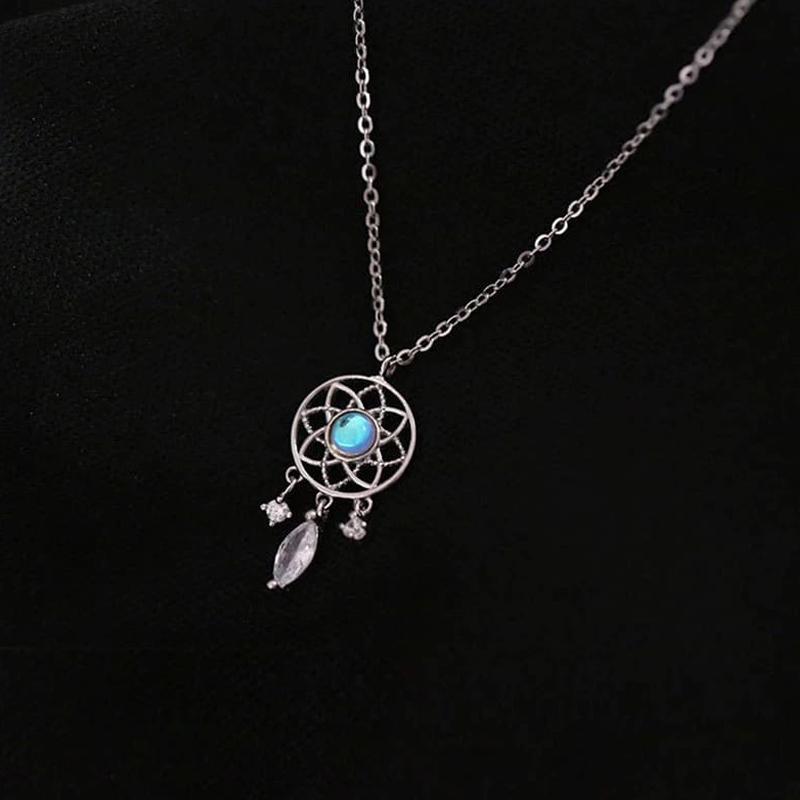 Collier attrape-rêves au clair de lune